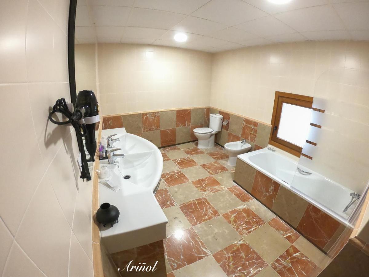 Hotel Baron Andilla Valdealgorfa Bagian luar foto