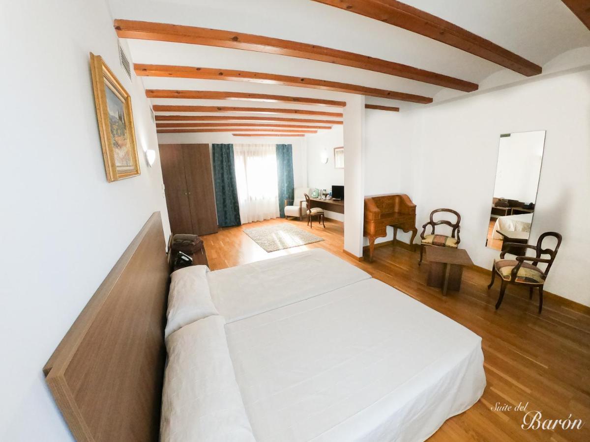 Hotel Baron Andilla Valdealgorfa Bagian luar foto