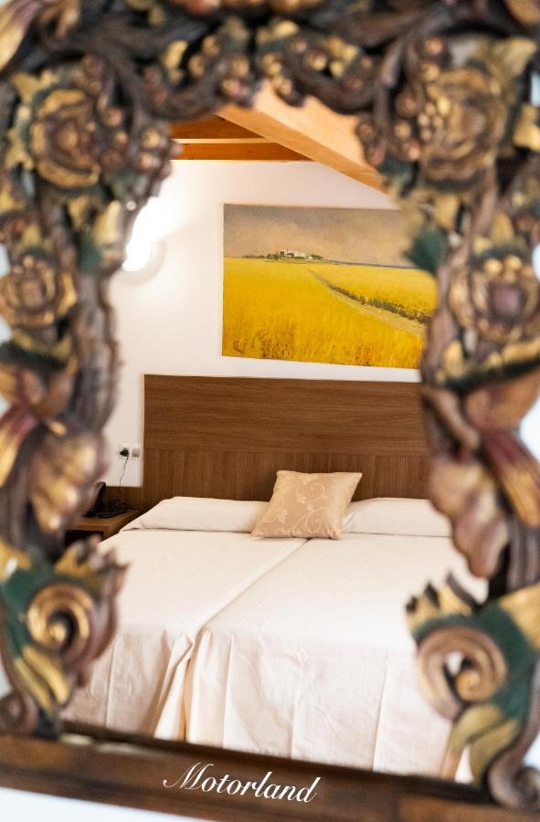 Hotel Baron Andilla Valdealgorfa Bagian luar foto