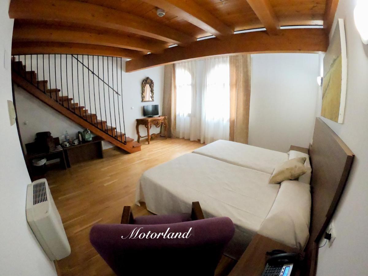 Hotel Baron Andilla Valdealgorfa Bagian luar foto