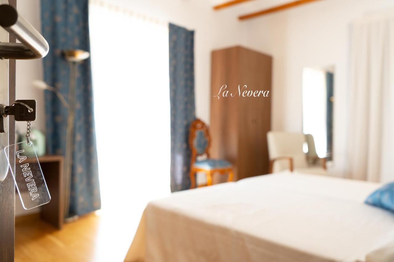Hotel Baron Andilla Valdealgorfa Bagian luar foto