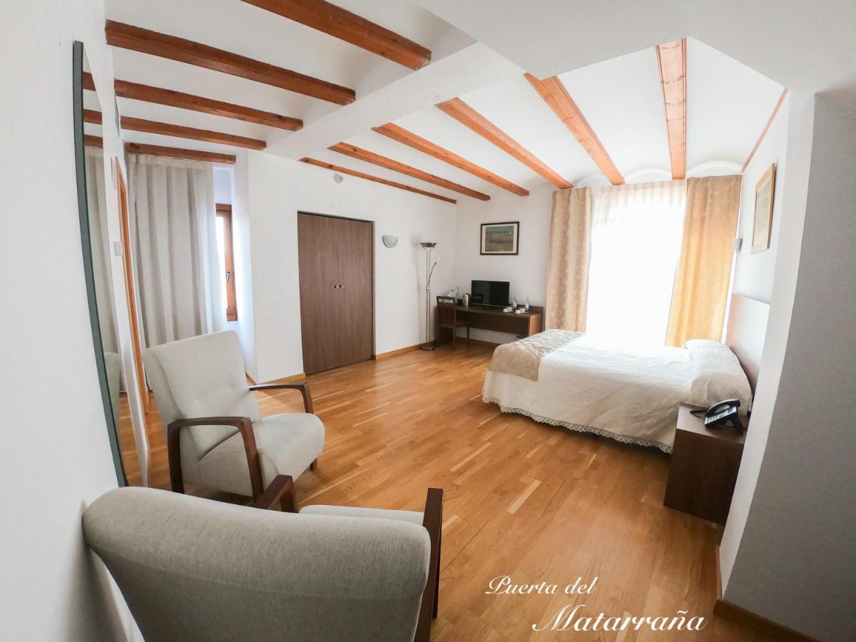 Hotel Baron Andilla Valdealgorfa Bagian luar foto