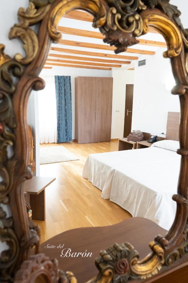 Hotel Baron Andilla Valdealgorfa Bagian luar foto