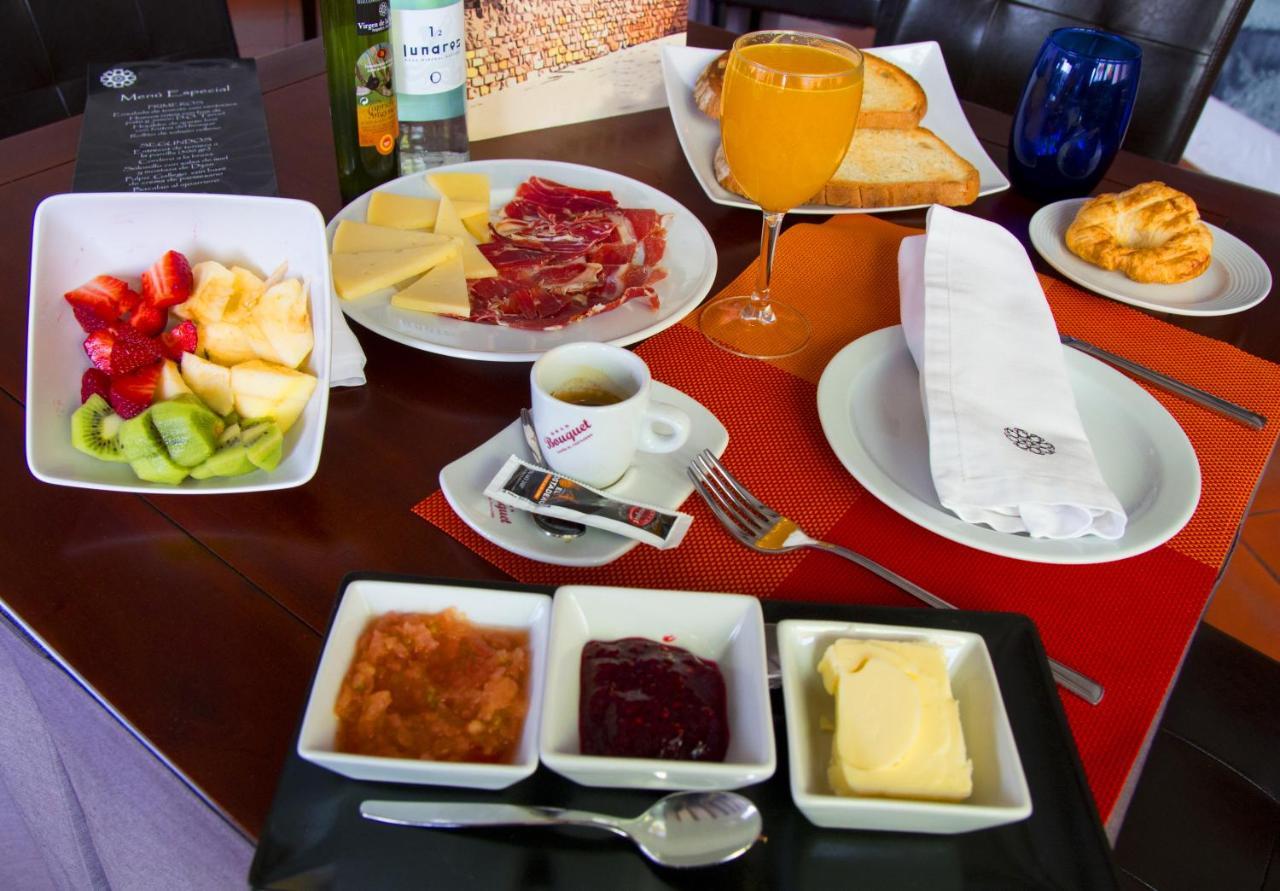 Hotel Baron Andilla Valdealgorfa Bagian luar foto